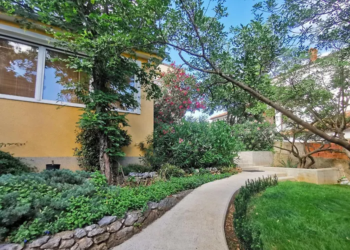 Apartment With Parking Space - 24527 Novi Vinodolski