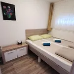 With Parking Space - 24527 Apartment