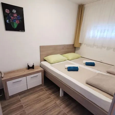 With Parking Space - 24527 Appartement