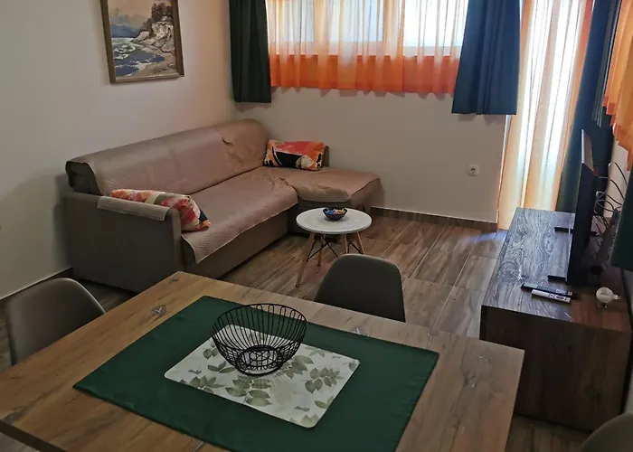 With Parking Space - 24527 * 노비비노돌스키